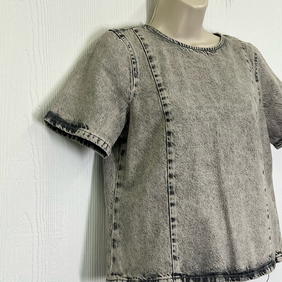 Zara - Black And White Stonewashed Crewneck Button Down Back Shirt Size Medium - Picture 3 of 10